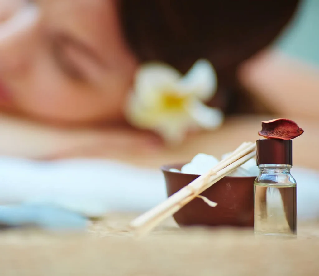 5 กลิ่นอโรมายอดนิยมช่วยผ่อนคลาย ลดความเครียด และหลับสบายขึ้น 4 Victoria Bangkok - The Victoria’s Outcall Massage