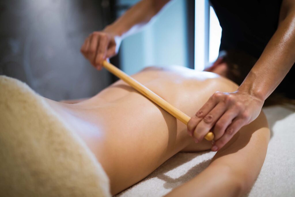 In-room Massage กับ Outcall Massage ต่างกันอย่างไร? 2 In-room Massage กับ Outcall Massage ต่างกันอย่างไร?